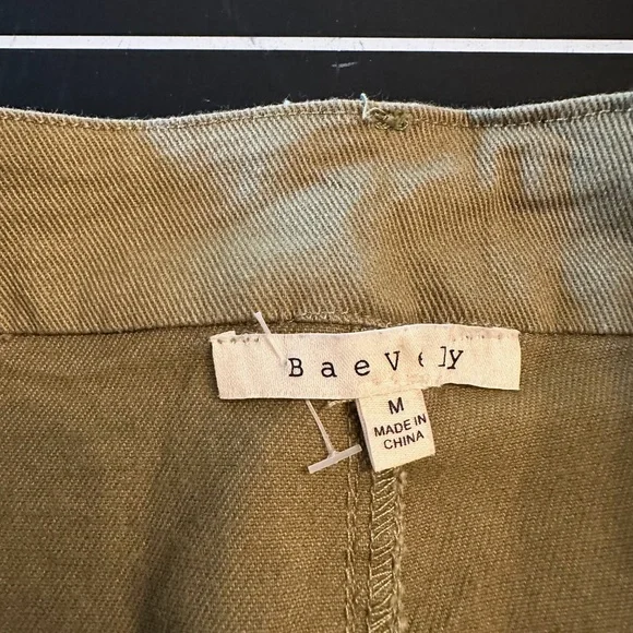 Khaki Cargo Skirt-Size‎ Med - Picture 3 of 3